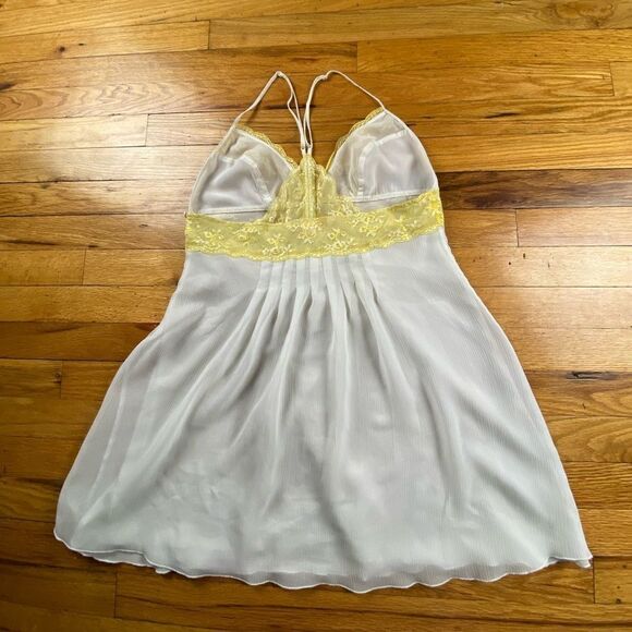 Victorias Secret 2007 White and Yellow Baby Doll Size M - Picture 3 of 8